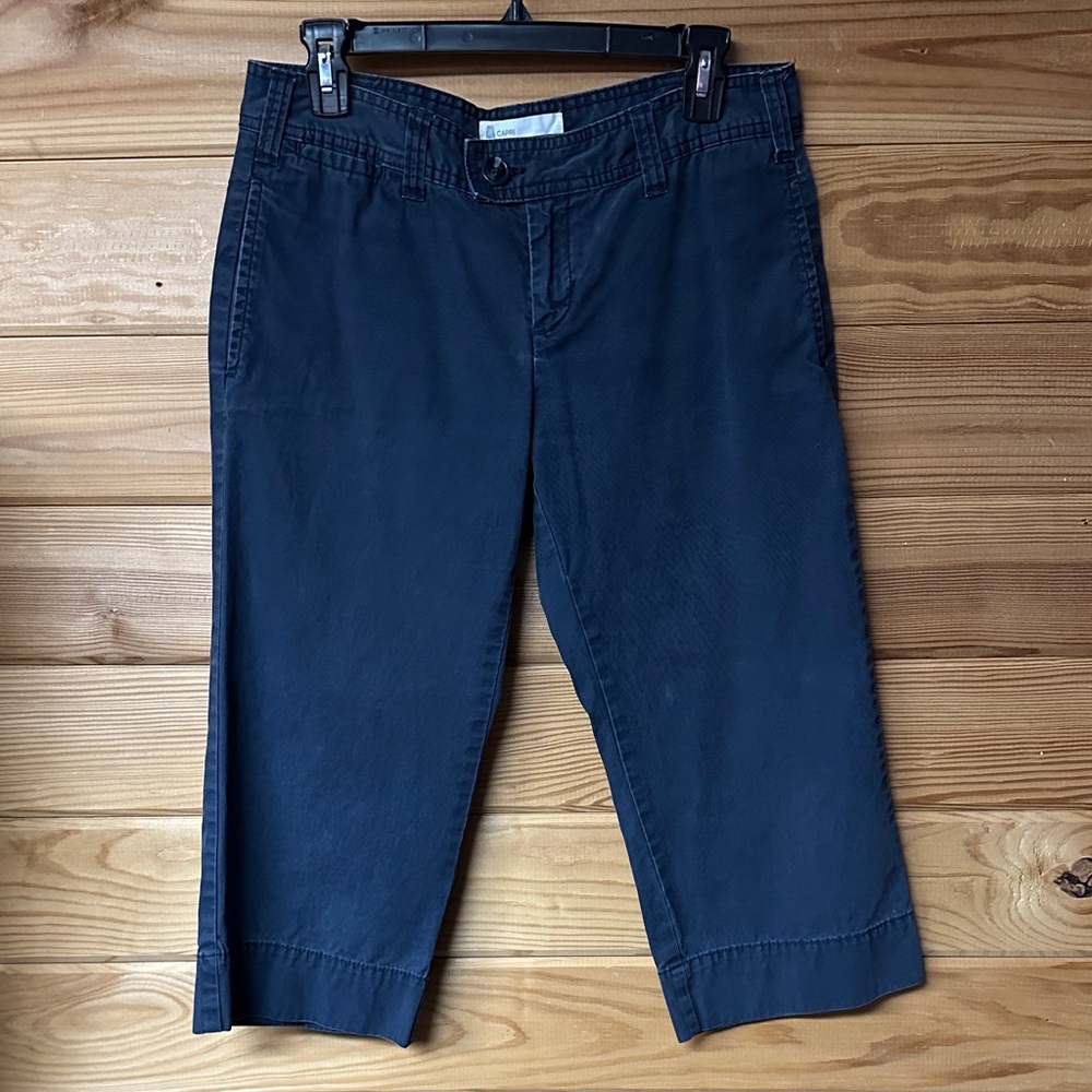 Gap Women's Navy Blue Cropped Pants Size 6